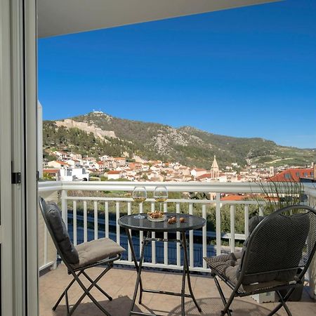 Novak Guesthouse - Zf Hvar Хвар Экстерьер фото
