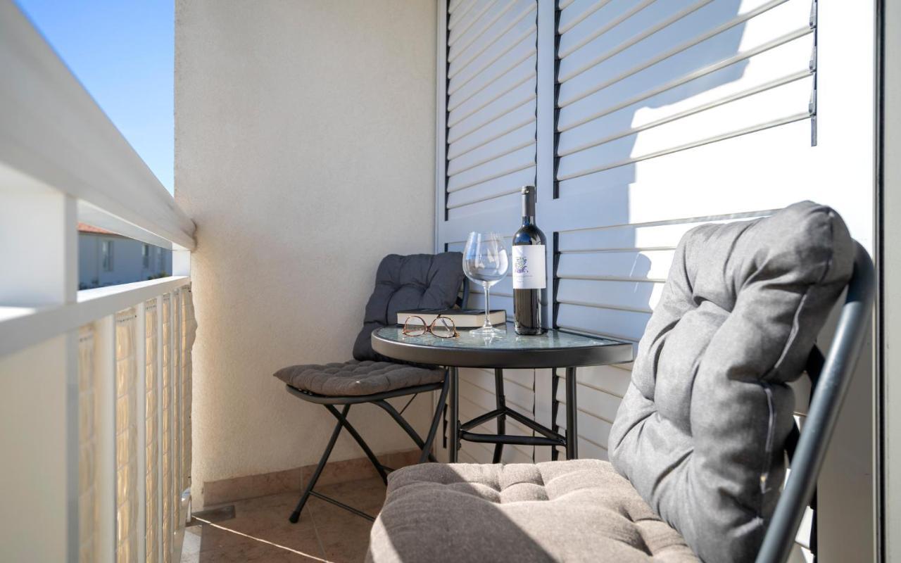 Novak Guesthouse - Zf Hvar Хвар Экстерьер фото