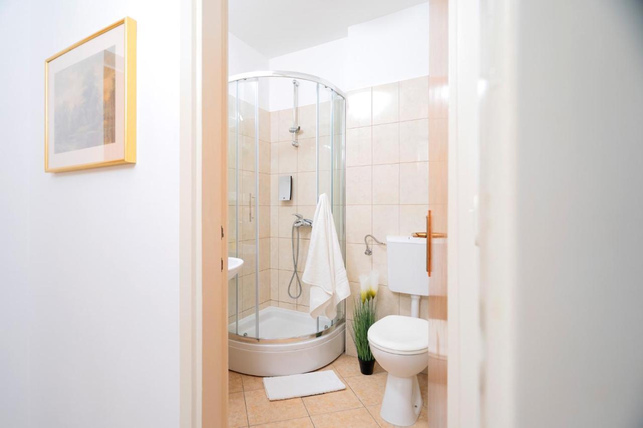 Novak Guesthouse - Zf Hvar Хвар Экстерьер фото