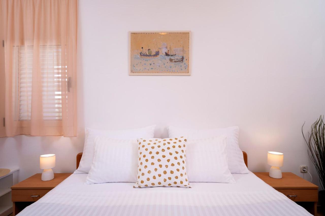 Novak Guesthouse - Zf Hvar Хвар Экстерьер фото