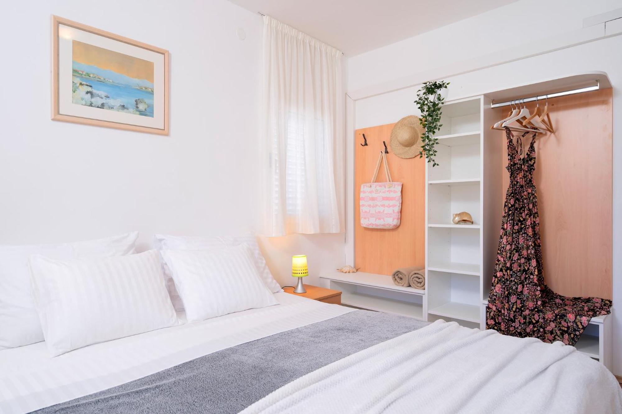 Novak Guesthouse - Zf Hvar Хвар Экстерьер фото