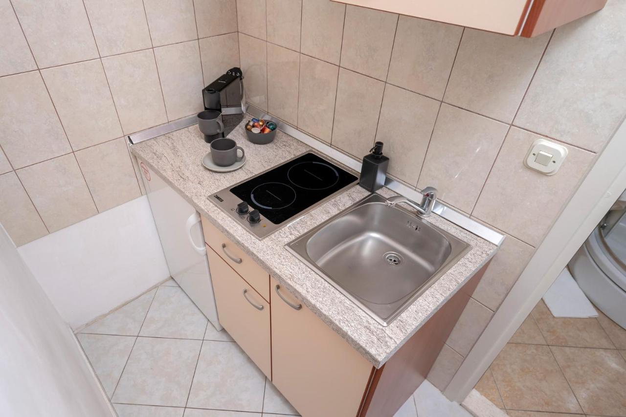 Novak Guesthouse - Zf Hvar Хвар Экстерьер фото